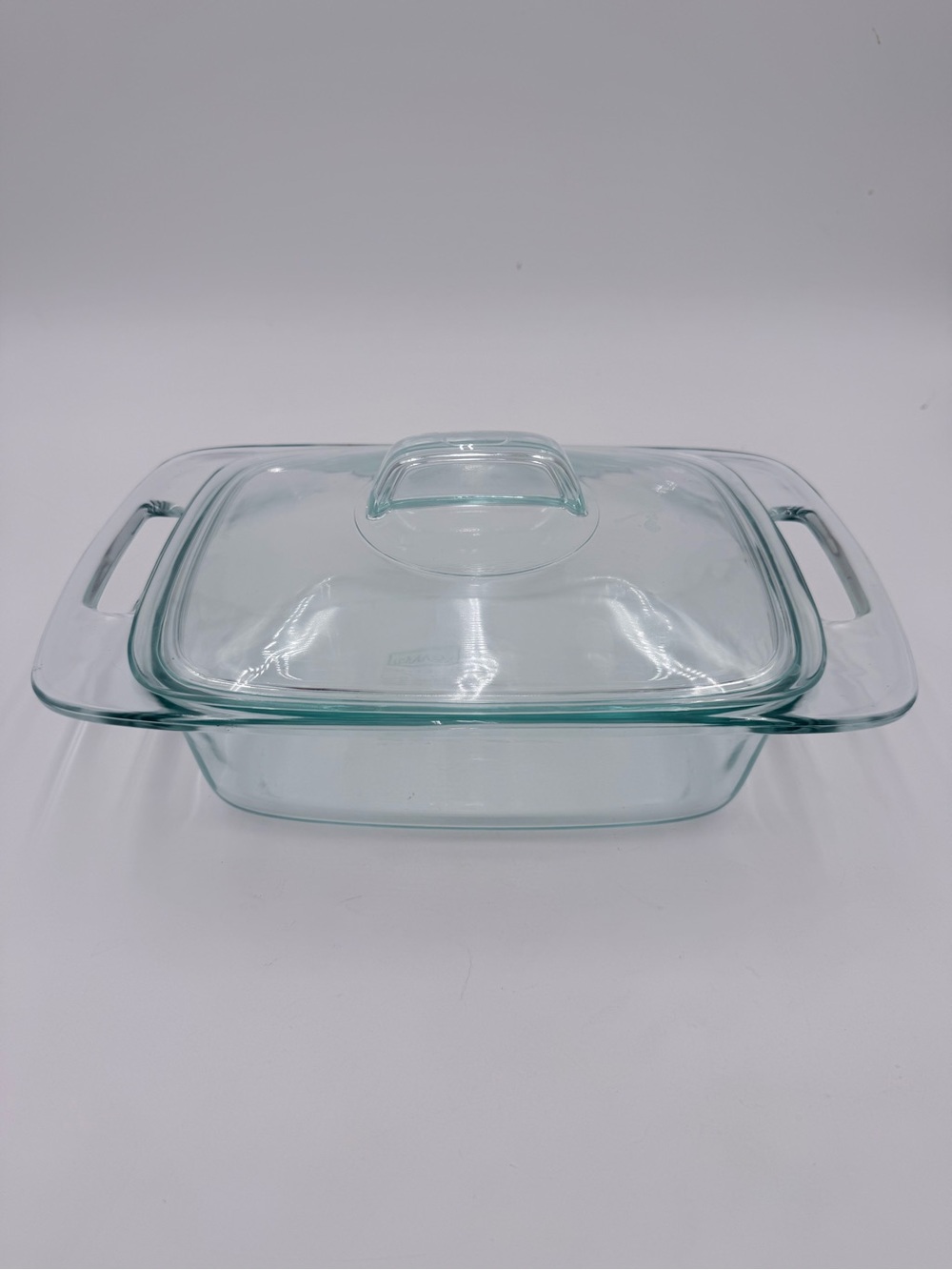 Pyrex Easy Grab C-024 2 Quart Rectangular Casserole with Handles & Lid C-624